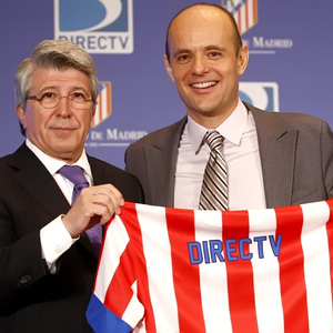 Pretemporada 2013-14. Cerezo y Bracco presentan el acuerdo para la gira sudamericana del Atlético este verano
