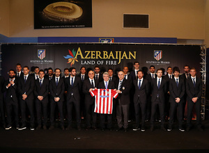 temporada 13/14. Acto renovación con Azerbaiján en el estadio Vicente Calderón