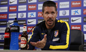 temporada 13/14. Rueda de prensa en la Ciudad deportiva de Majadahonda. Simeone durante la rueda de prensa