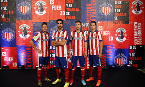 Temporada 14-15. Presentación nueva camiseta. Koke, Raúl García, Gabi y Manquillo posando. Foto: A. G.