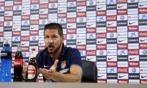 temporada 14/15 . Rueda de prensa de Simeone en la ciudad deportiva de Majadahonda. 