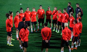 temp. 2015-2016 | Entrenamiento Féminas para preparar el partido de Champions