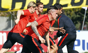 temporada 15/16. Entrenamiento en la ciudad deportiva de Majadahonda. Jugadores realizando carrera durante el entrenamiento