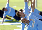 temporada 14/15 . Entrenamiento en la Ciudad deportiva de Majadahonda. Miranda realizando ejercicios físicos