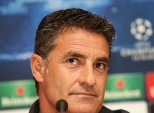 Temporada 14-15. Rueda de prensa Olympiacos: Míchel. Foto: Olympiacos.