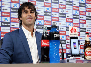 Acto con el jugador Tiago por el día del Corazón con la Fundación.