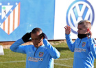 temporada 14/15. Entrenamiento en la ciudad deportiva de Majadahonda. Miranda y Griezmann durante el entrenamiento