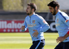 temporada 14/15. Entrenamiento en la ciudad deportiva de Majadahonda. Raúl y Gabi realizando ejercicios físicos durante el entrenamiento