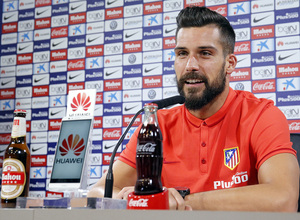 temporada 15/16. Rueda de prensa de Moyá en la ciudad deportiva de Majadahonda