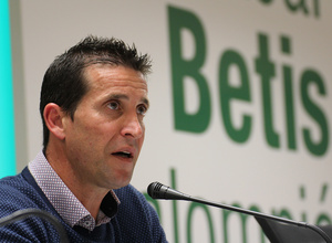 Juan Merino, entrenador del Real Betis
