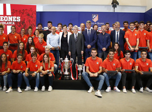 Acto campeones Féminas y Juvenil