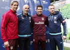 Torres, Simeone, Berisha y Muscat posan en el AAMI Park