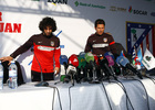 Arda y Simeone, antes de la rueda de prensa en las instalaciones del Bakú FC 