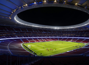 temporada 17/18. Entrenamiento en el estadio Wanda Metropolitano.  Jugadores durante el entrenamiento panorámica.