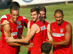 Temporada 13-14. Leo, Miranda, Filipe y Cata se ríen en la pretemporada en Majadahonda