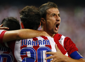 Temporada 13/14. Partido Supercopa. Vicente Calderón. Villa celebrando gol. Gabi gritando gol