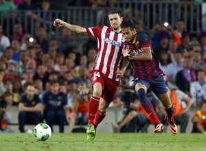 Temporada 2013/2014 FC Barcelona - Atlético de Madrid Gabi luchando la pelota con Neymar