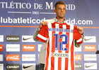 Alderweireld fue presentado como nuevo jugador rojiblanco en el Vicente Calderón el martes 10 de septiembre