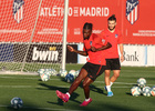 Temporada 19/20. Entrenamiento en la ciudad deportiva Wanda. Thomas realizando ejercicios durante el entrenamiento