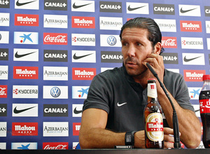 Temporada 13/14. Rueda de prensa de Simeone en la ciudad deportiva de Majadahonda