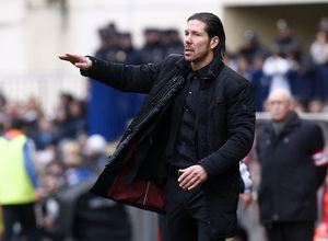 temporada 13/14. Partido Atlético-Valladolid. Simeone en la banda